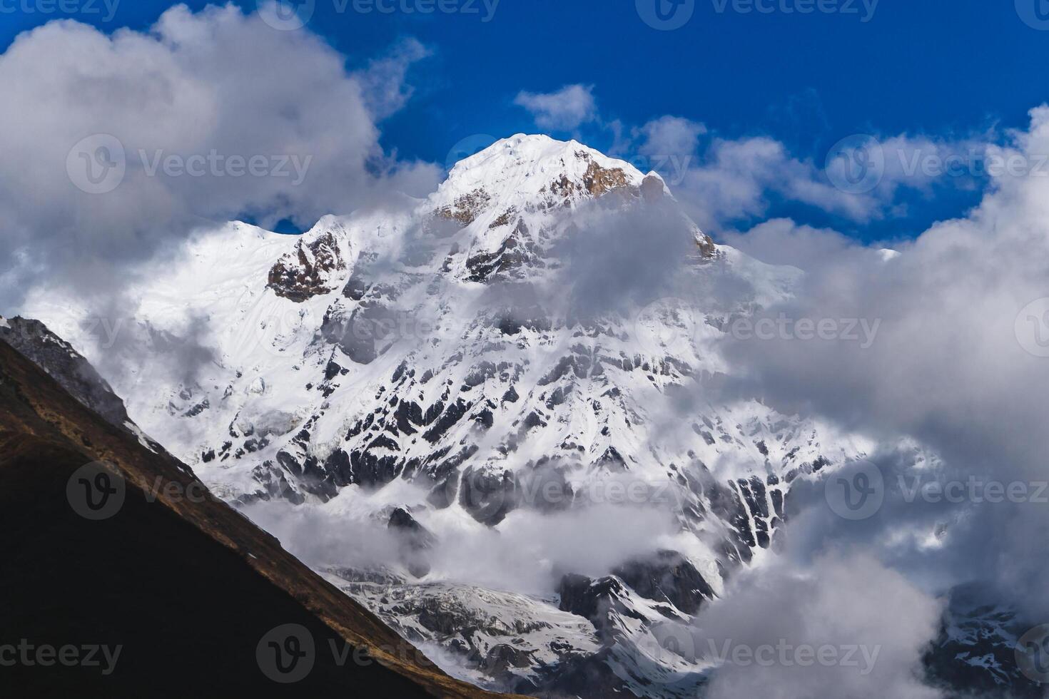 Hiunchuli Peak Climbing landscape view